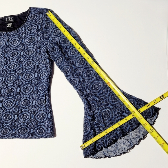VTG INC Blue & Black Lace & Long Ruffle Bell Sleeve Pop Over Blouse (L) - Picture 10 of 10